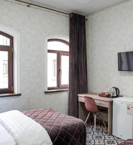 اتاق استاندارد, Level