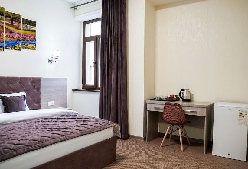 اتاق استاندارد, Level