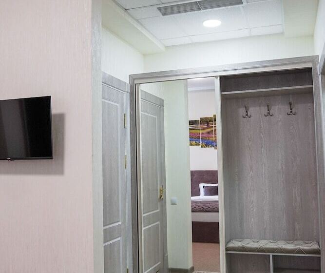 اتاق استاندارد, Level