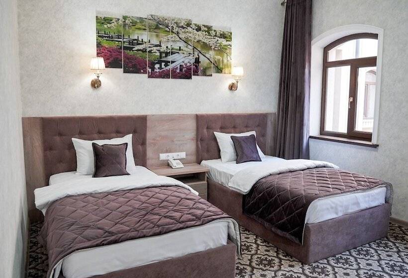 اتاق استاندارد, Level