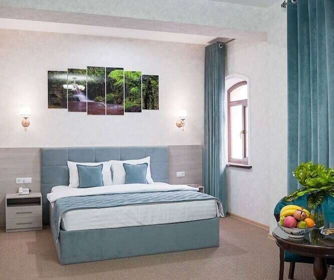 اتاق لوکس, Level