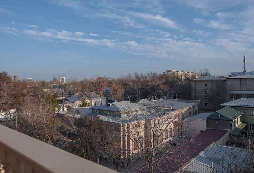 اتاق استاندارد, Level