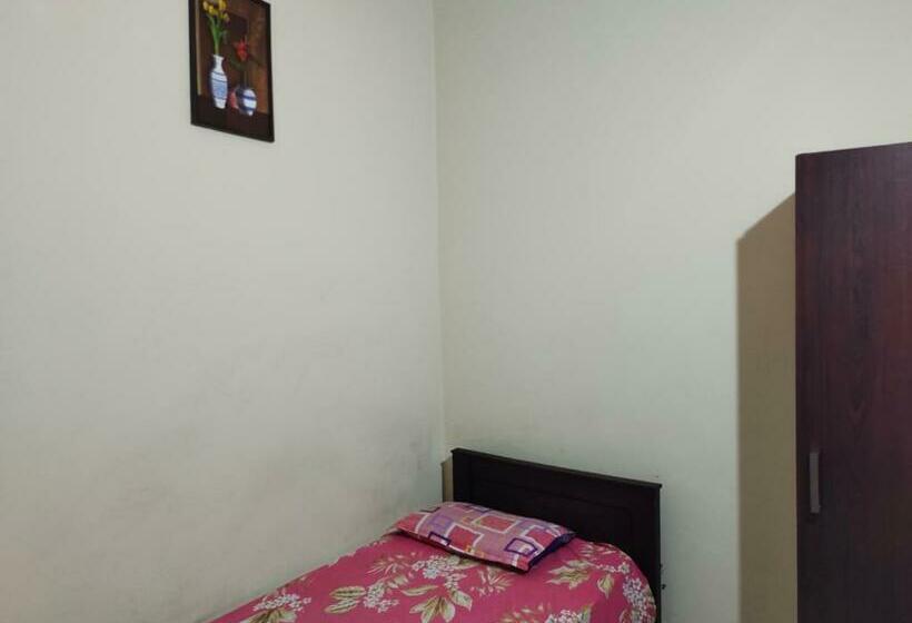 单人经济间, Malabar Residency