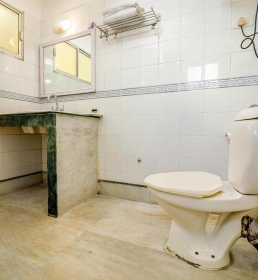 اتاق لوکس, Muscatel Himalayan Resort   400 Mts From Mall Road