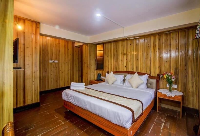 اتاق لوکس, Muscatel Himalayan Resort   400 Mts From Mall Road