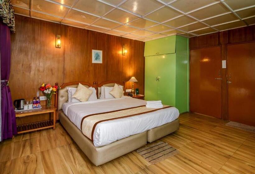 اتاق لوکس, Muscatel Himalayan Resort   400 Mts From Mall Road