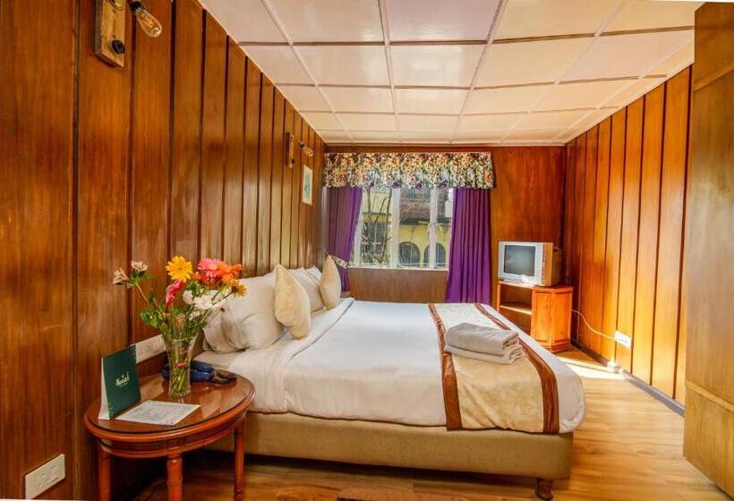 اتاق لوکس, Muscatel Himalayan Resort   400 Mts From Mall Road