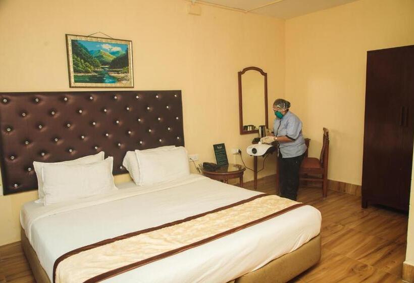 اتاق لوکس, Muscatel Himalayan Resort   400 Mts From Mall Road