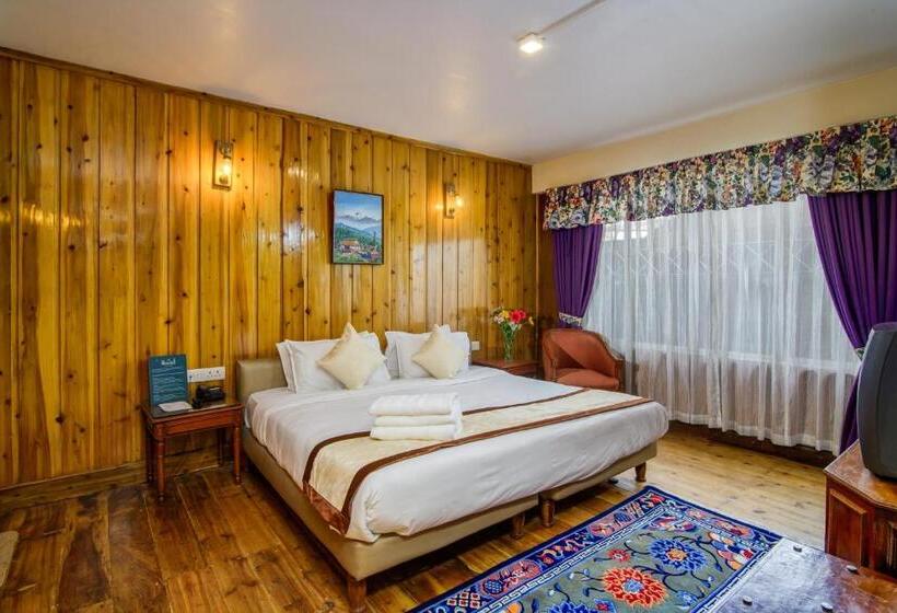 اتاق لوکس, Muscatel Himalayan Resort   400 Mts From Mall Road