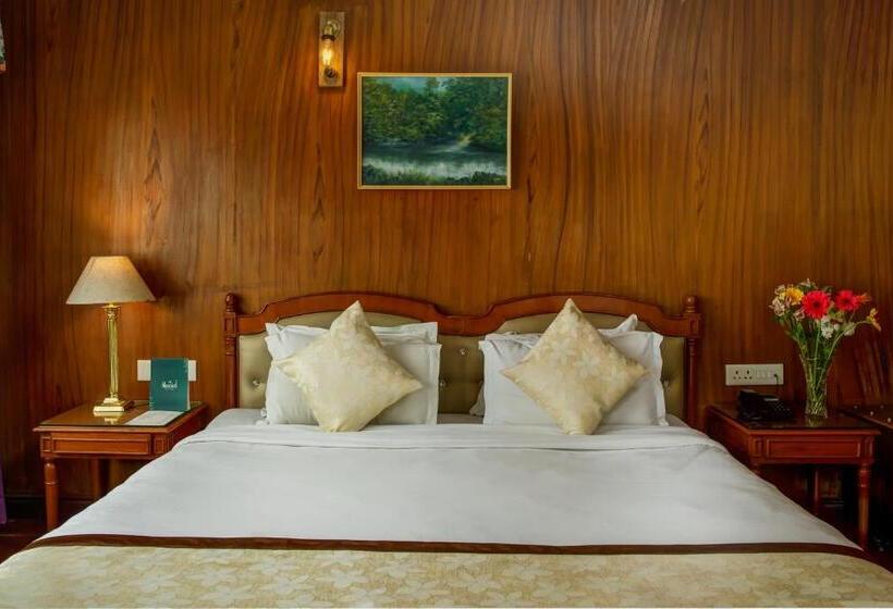 اتاق لوکس, Muscatel Himalayan Resort   400 Mts From Mall Road