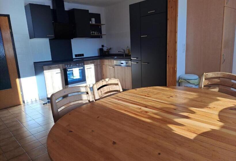 חדר סטנדרט חדר אמבטיה משותף, Haus Waldeck