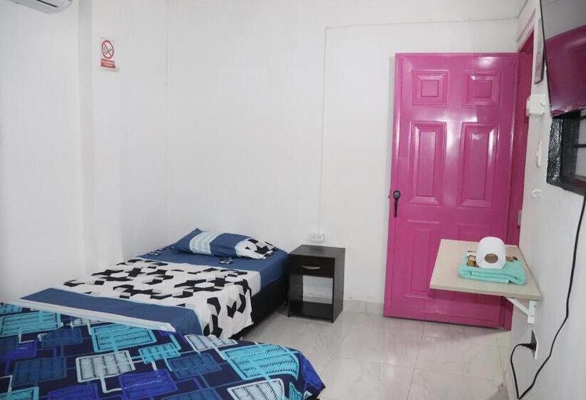 Standart Oda, Rio Colors   Hospedaje