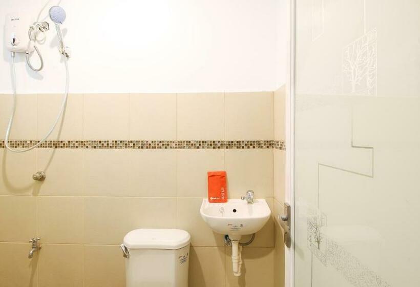 Номер Deluxe, Reddoorz Near Zobel Roxas St