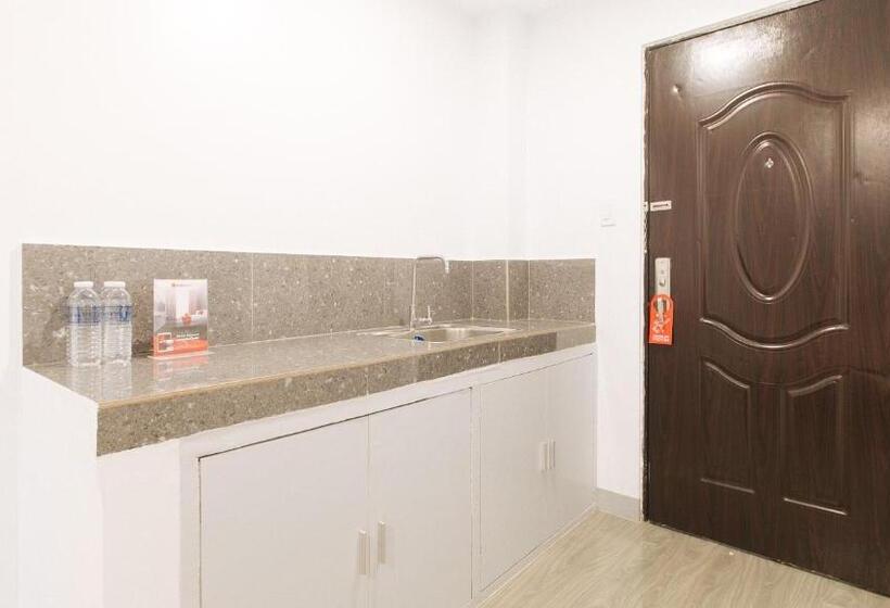 Семейный Номер, Reddoorz Near Zobel Roxas St