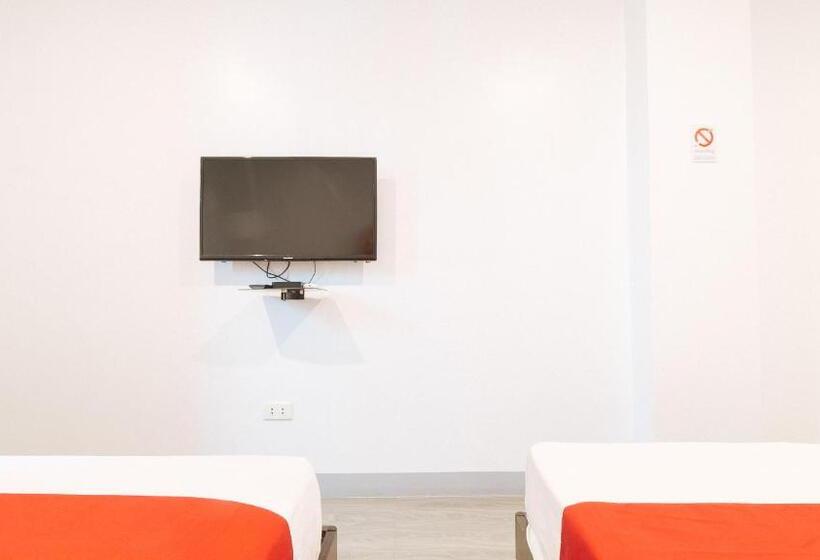 Семейный Номер, Reddoorz Near Zobel Roxas St