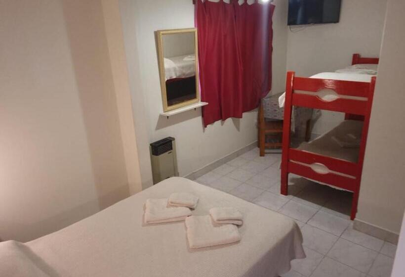 غرفة قياسية رباعية, Hosteria Quime