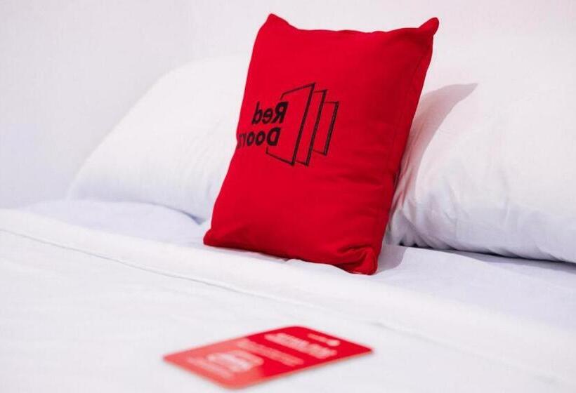 디럭스 룸, Reddoorz Near Jalan Kolonel Haji Burlian Palembang