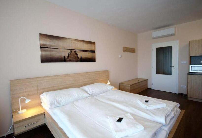 テラス付き１ベッドルームアパートメント, Apartmány Viva Třeboň