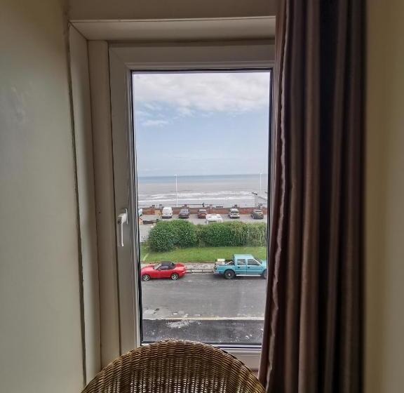Triple Room Sea View, Ashburnam Guest House