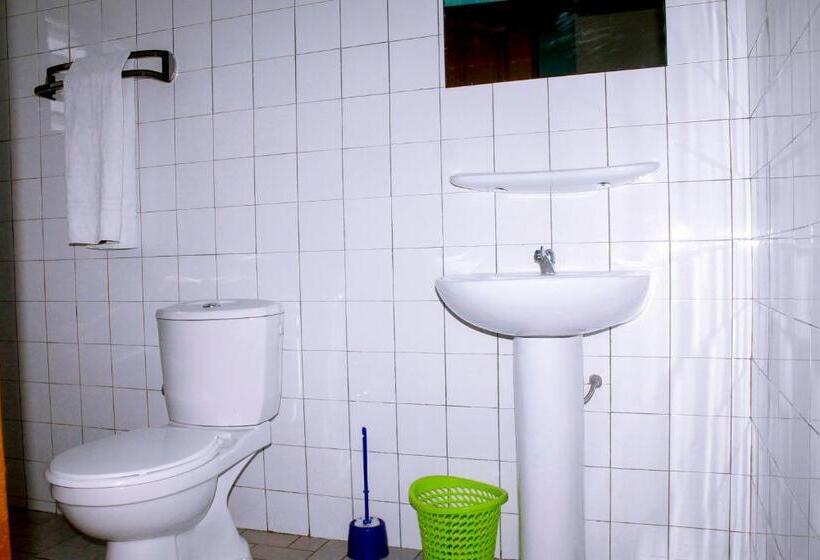 带阳台套房, Ganiela