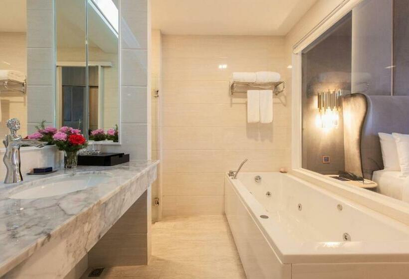 디럭스 룸, Jupiter Trevi Resort And Spa