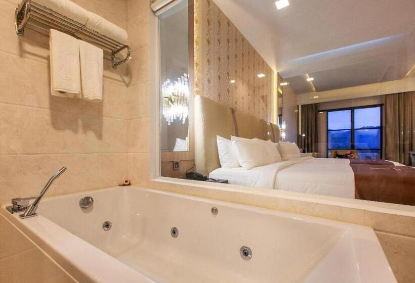 סוויטה, Jupiter Trevi Resort And Spa