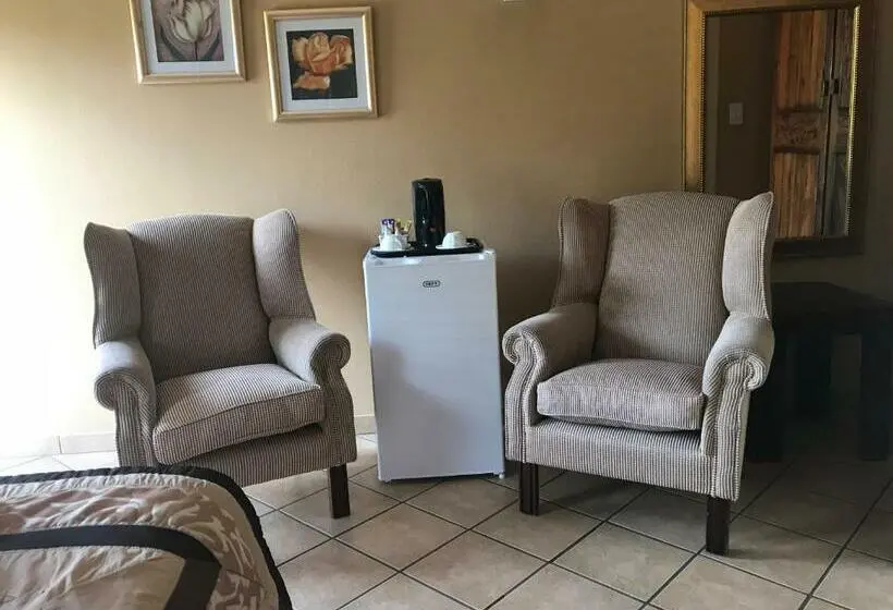 اتاق استاندارد یک نفره, Platinum Lodge Polokwane