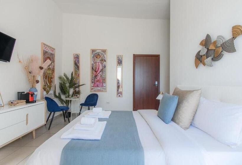 اتاق استاندارد با بالکن, Naro Suites And Rooms