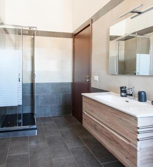 豪华海景房, Naro Suites And Rooms