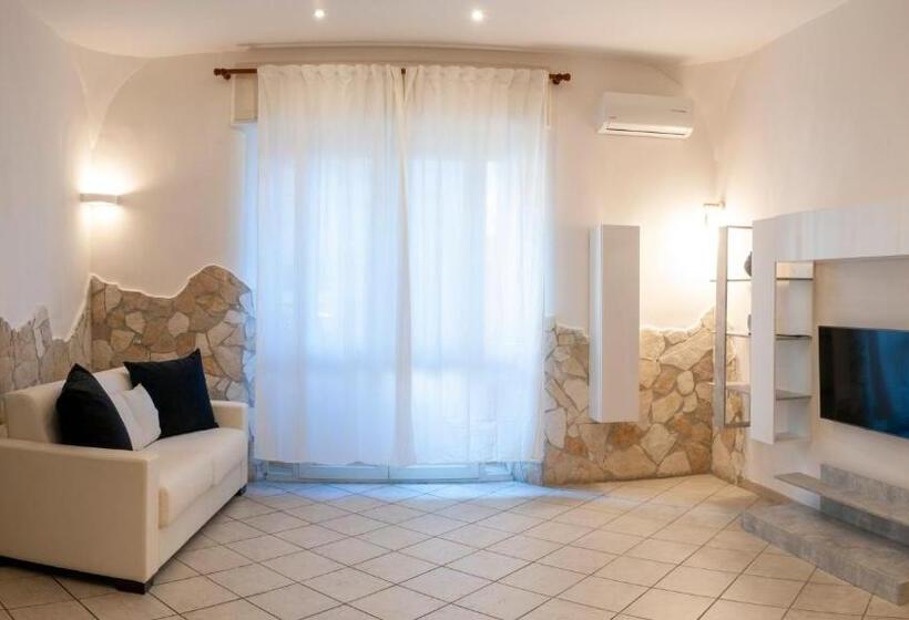 Семейный Полулюкс, Naro Suites And Rooms