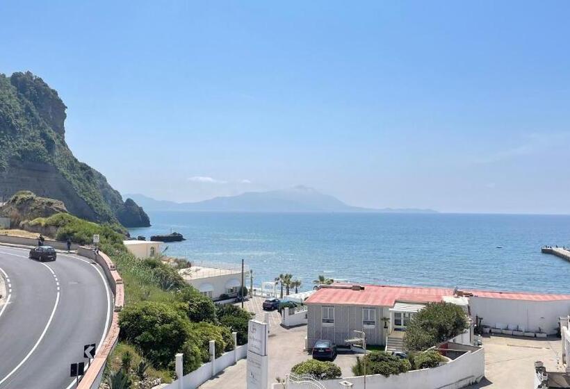 小型套房带海景, Naro Suites And Rooms