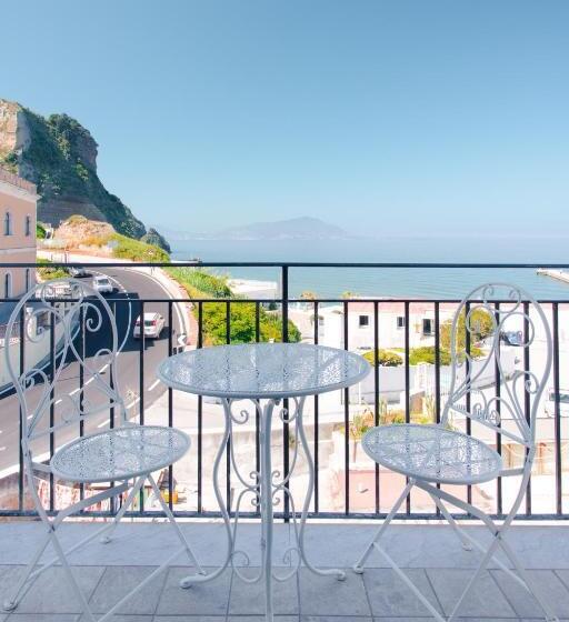 اتاق استاندارد با تخت بزرگ, Naro Suites And Rooms