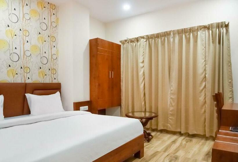 غرفة كلاسيكية ثلاثية, Collection O 78427 Hotel Raj Regent