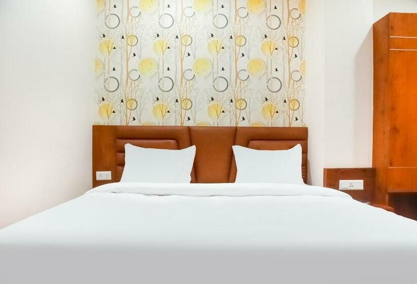 غرفة كلاسيكية ثلاثية, Collection O 78427 Hotel Raj Regent