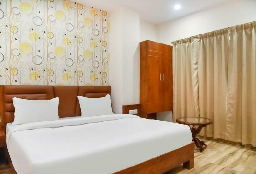 غرفة كلاسيكية ثلاثية, Collection O 78427 Hotel Raj Regent