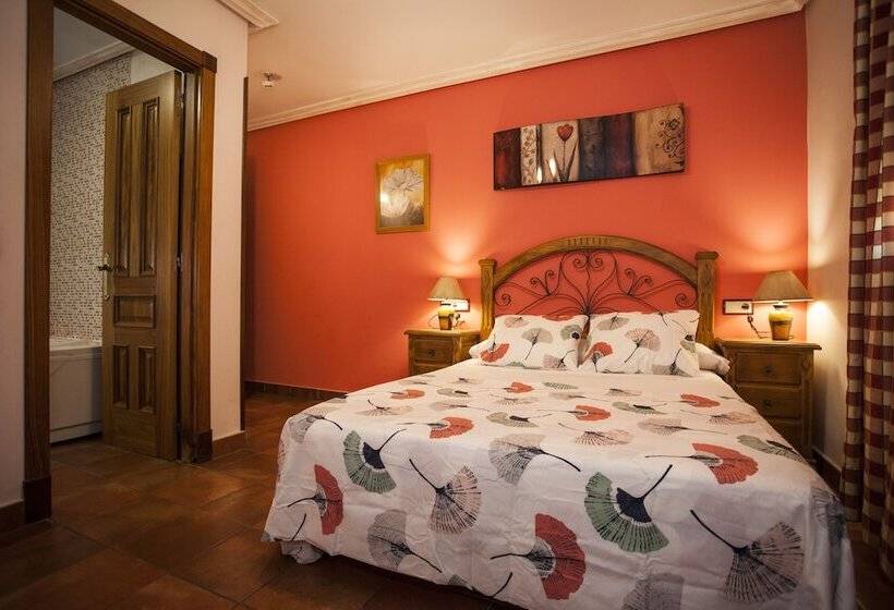 带按摩浴盆的套房, El Volante