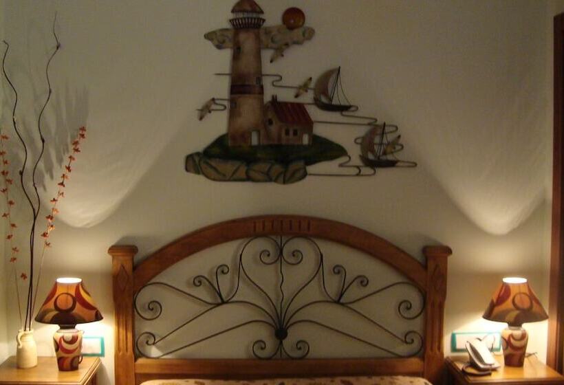 带按摩浴盆的套房, El Volante