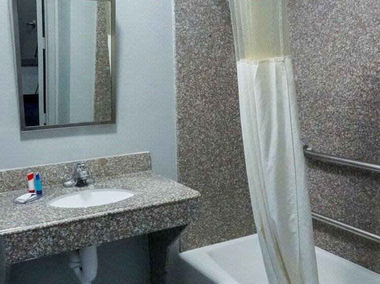 자쿠지 스위트, Americas Best Value Inn And Suites Bush International Airport