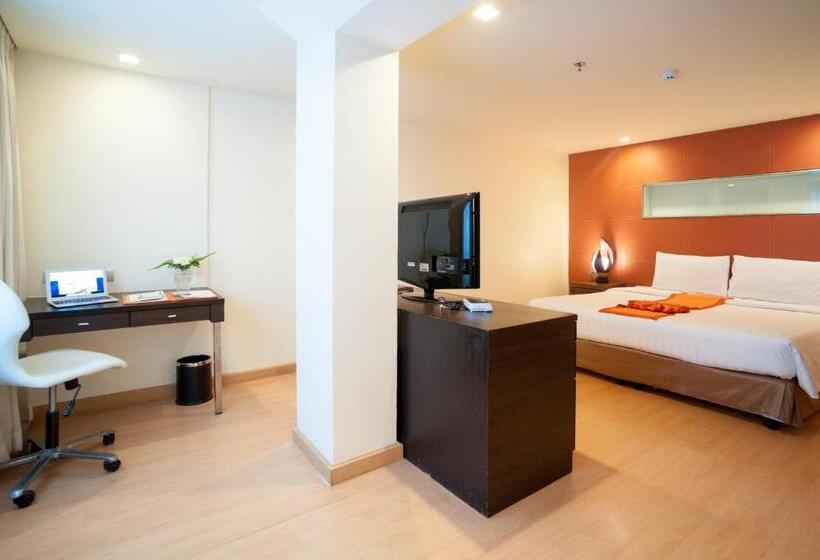 سوییت اجرایی, Aspen Suites Hotel Sukhumvit 2