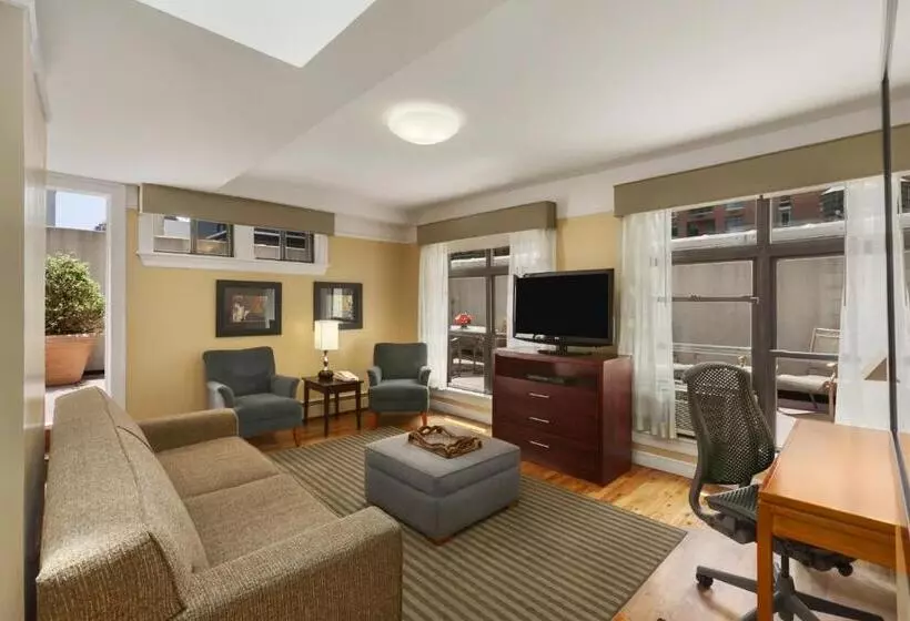 1 Bedroom Penthouse Apartment, Best Western Plus Hospitality House Suites