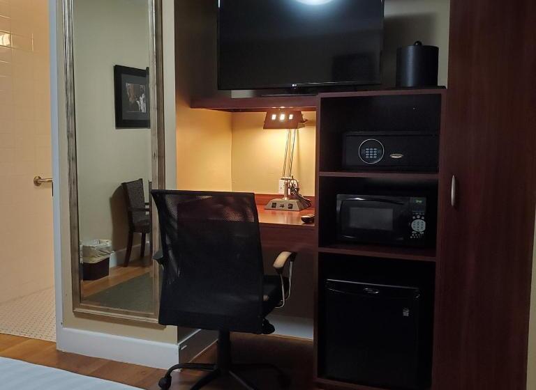 اتاق استاندارد, Best Western Plus Hospitality House Suites
