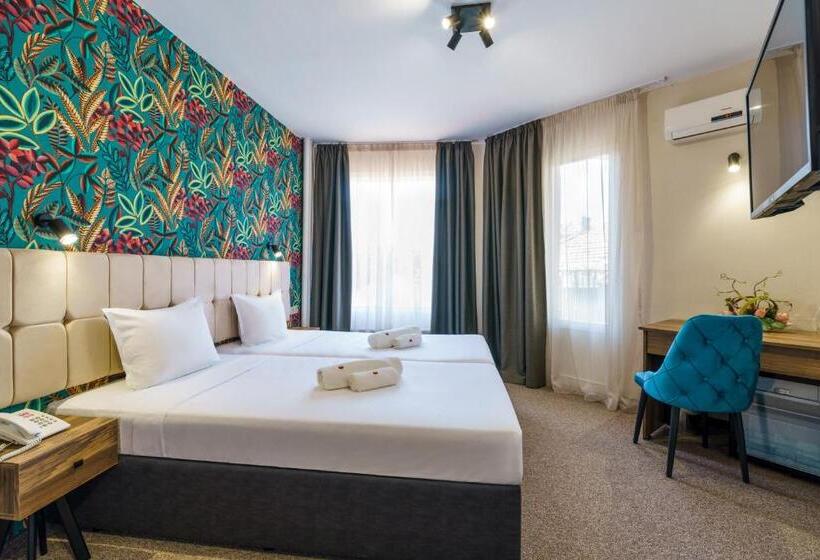 标准间, Bistra & Galina