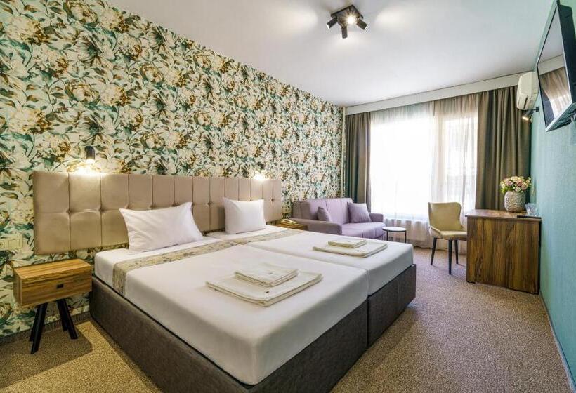 标准间, Bistra & Galina