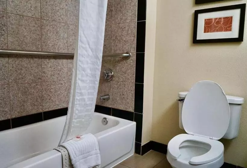 سوییت, Comfort Suites Victorville Hesperia