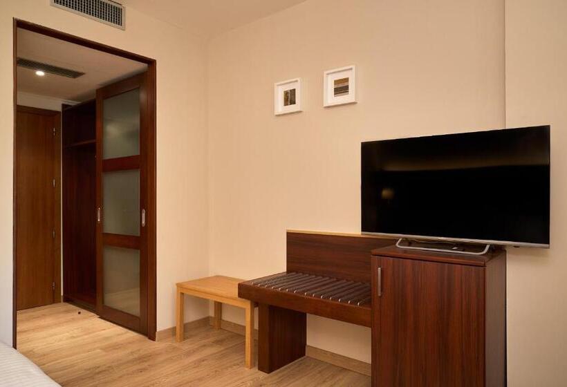 Номер Стандарт Трехместный, Delfina Palace