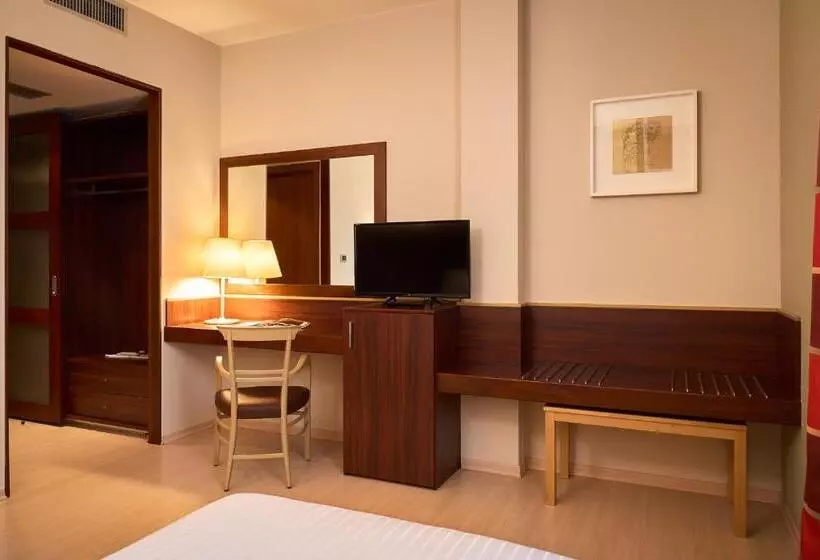 エコノミールーム, Delfina Palace