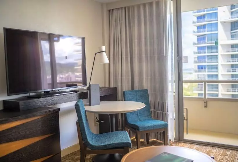 身障者適用スイートルーム, Embassy Suites By Hilton Waikiki Beach Walk