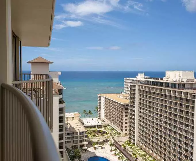 キングサイズベッドのスイートルーム, Embassy Suites By Hilton Waikiki Beach Walk