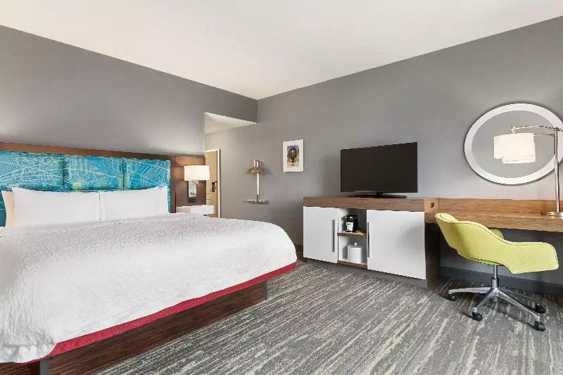 اتاق استاندارد با تخت بزرگ, Hampton Inn By Hilton London