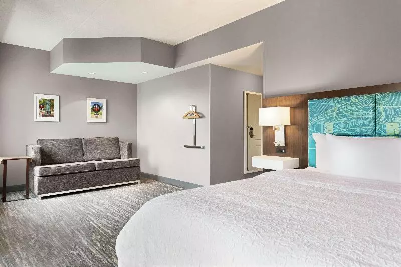 اتاق استاندارد با تخت بزرگ, Hampton Inn By Hilton London